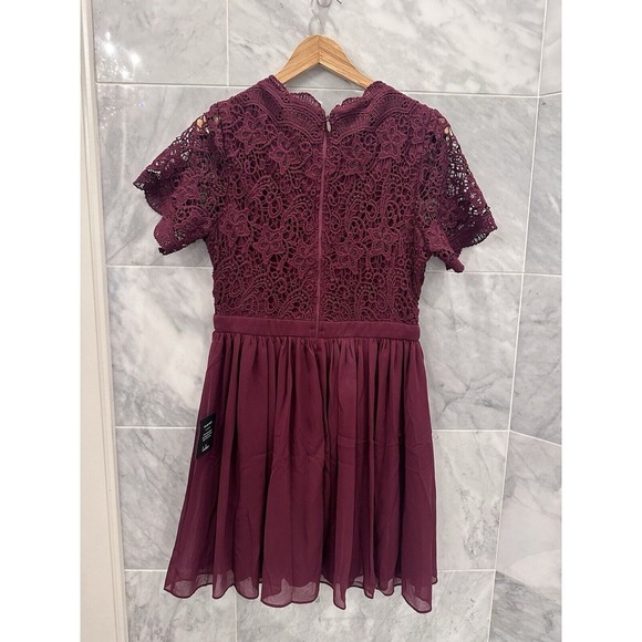 Lulus Angel in Disguise Burgundy Lace Skater Dress Size L Short Sleeve NWTs - Picture 6 of 8